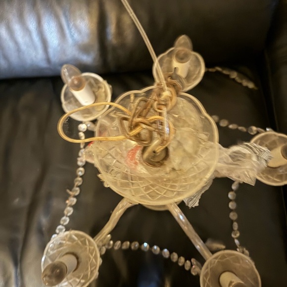 Antique five glass arm crystal chandelier, with prisms - Picture 5 of 13